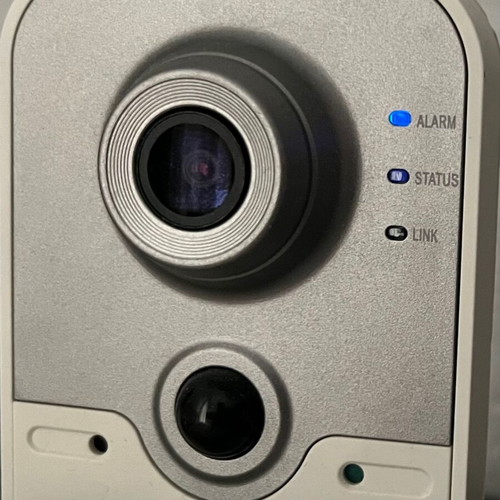 Hikvision surveillance camera like new DS-2CD2410F-IW 1MP