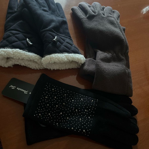 Gloves for cold weather like new, warm and stylish