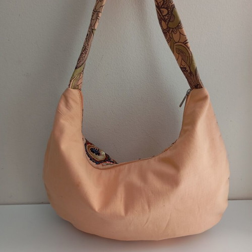 Women's fabric shoulder bag with sequins, rose color