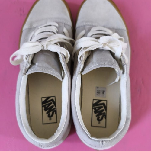 Vans sneakers beige with gum sole like new, size 44.5