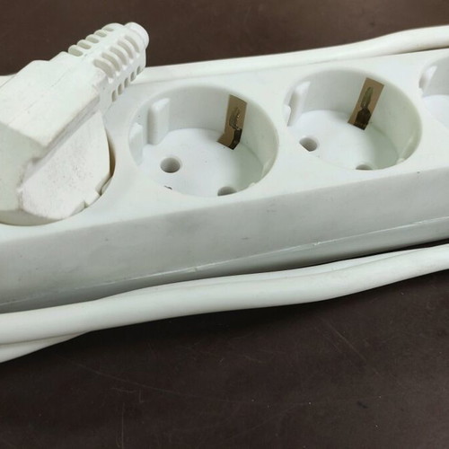 Power strip 5 sockets with 1.5m cable new