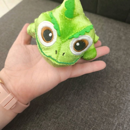 Shoulder Pals Pascal Rapunzel Tangled Disney Princess new with magnet