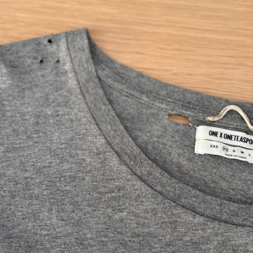 One Teaspoon Le Army Distressed Oversized T-shirt like new, grey