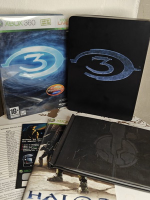 Halo 3 Limited Edition Xbox 360 used with metal case and artbook