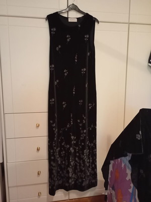 Vintage velvet maxi dress with matching shawl, used, size S