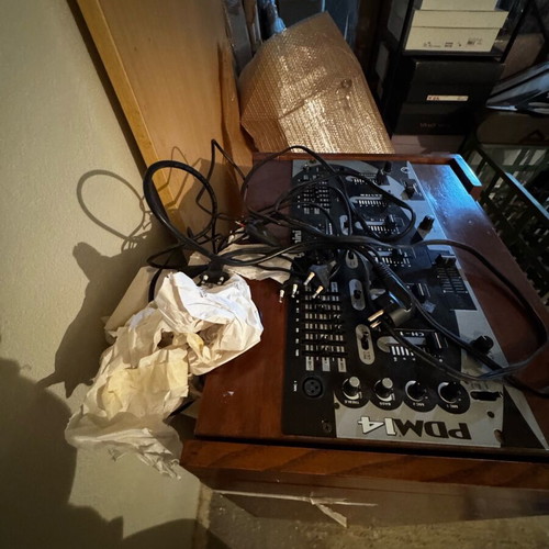 Sound system with DJ Gemini PDM-14 mixer, Technics CD players and wooden furniture like new