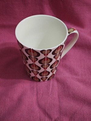 Porcelain Mug Modern House New Bone China like new