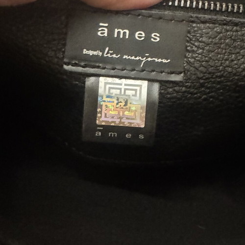 Ames shoulder bag like new, black multicolor, two straps