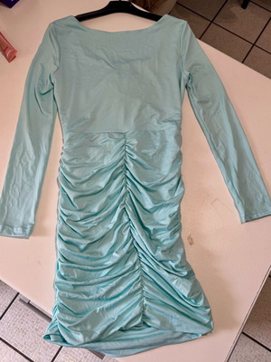 Elastic dress new with tags, size L, turquoise, back opening
