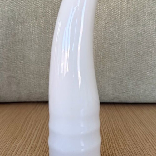 White oil and vinegar bottles new, minimal design, set of 2