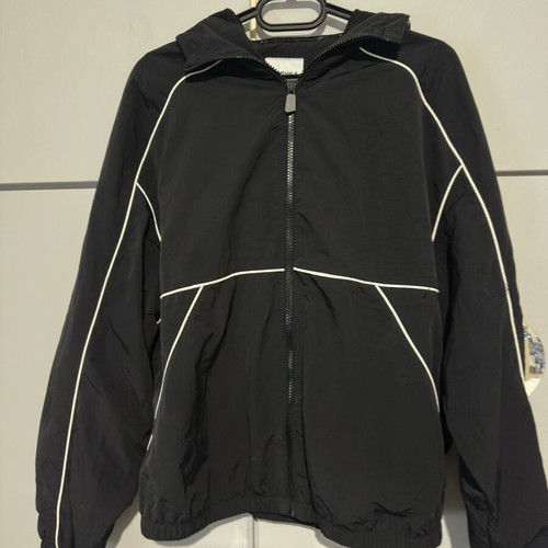 Bershka windbreaker black like new unisex size S