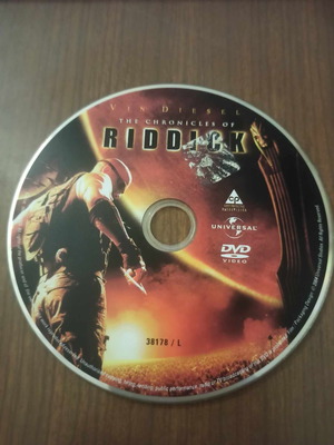 Riddick DVD used in excellent condition with subtitles