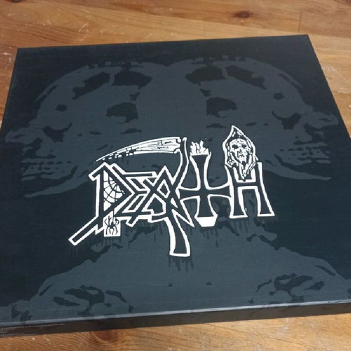 Death boxset used, 5 pic discs vinyl, poster and CD