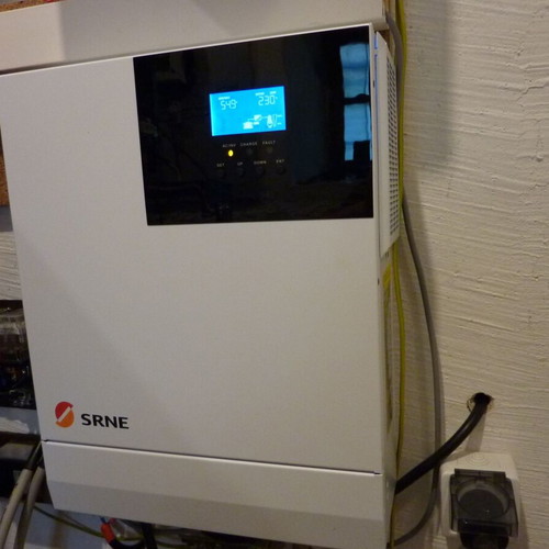 Hybrid Inverter 48V 5000W SRNE HF-5KW like new