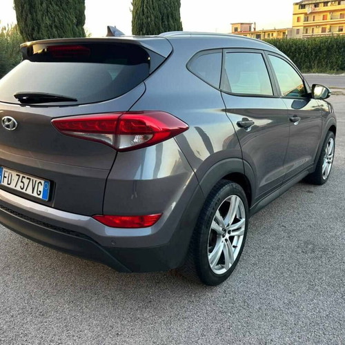 Hyundai Tucson diesel 1.7 SUV used, manual transmission, 2017