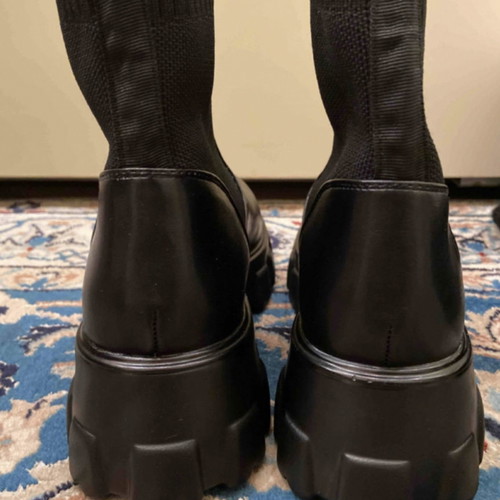 Leather Chelsea boots Ovye like new, black, size 37