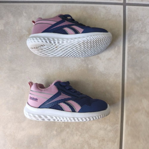 Reebok Sport Rush Runner 5 baby athletic shoes used, size 20, pink