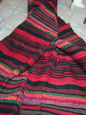 Ръчно изработен килим като нов, размери 2.70×4.50