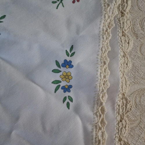 Vintage handmade embroidered doilies with lace, like new