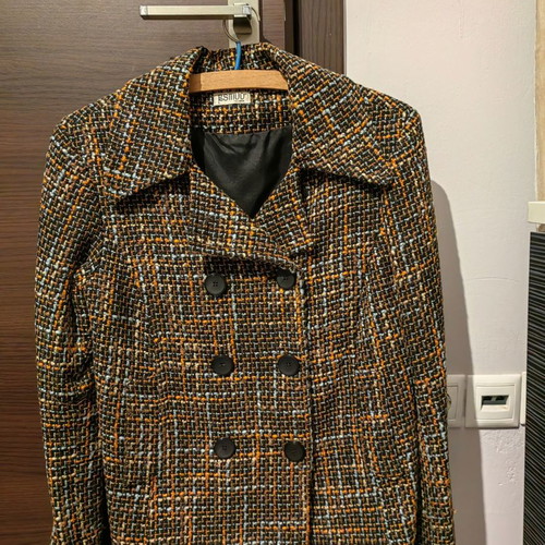 Women's knitted jacket used no. Medium