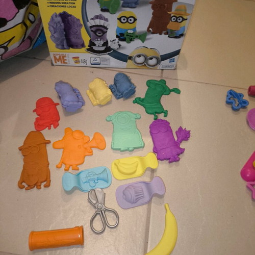 Hasbro Play Doh Minions Despicable Me set without modeling clay like new
