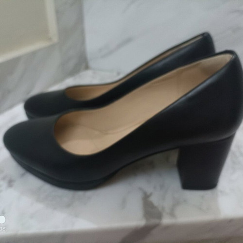 Clarks leather pumps like new, black, size 36