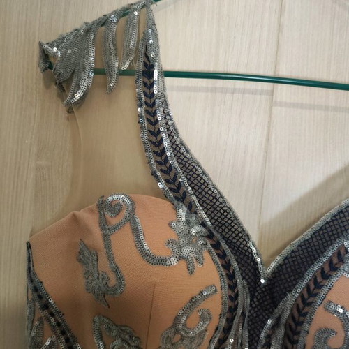 Efi Fashion Company tailored dress like new, mermaid style with sequins