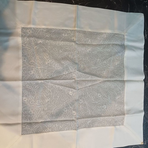 Silk Soufli table linens, 3 pieces