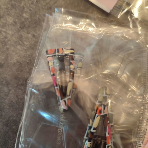 Hair clips new, pack of 24 pieces with different colors