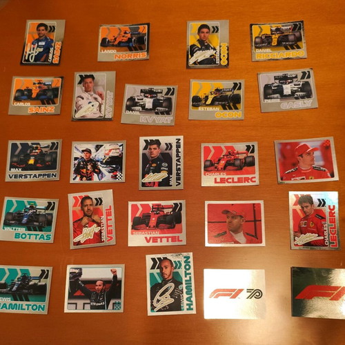 Topps Formula 1 2020 album empty in Italian with full set