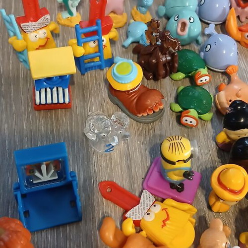Kinder toys pack of 160 pieces