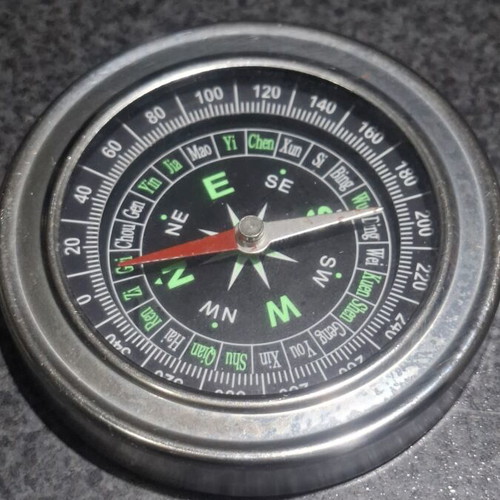 Metal Compass Feng Shui 7.5cm like new