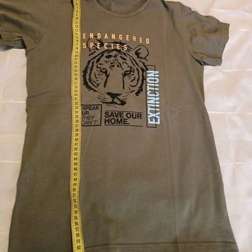 T-shirts used pack of 3 for boys 12-14 years, pink and green colors