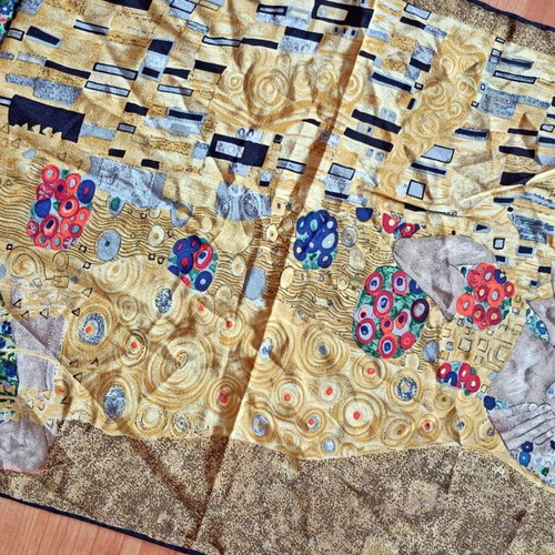 Gustav Klimt The Kiss silk scarf like new, colorful