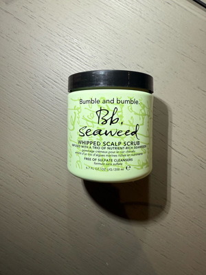 Seaweed Scalp Scrub Bumble and Bumble used