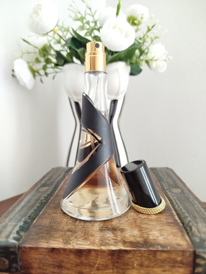 Rihanna Reb'l Fleur Eau de Parfum 30ml, discontinued edition