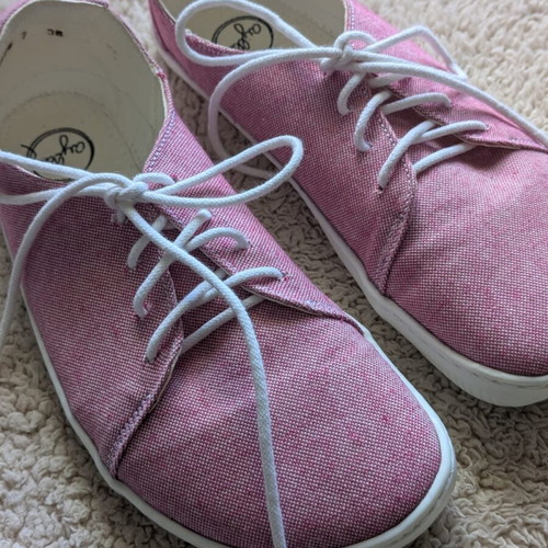 Aylla Nina pink barefoot shoes like new