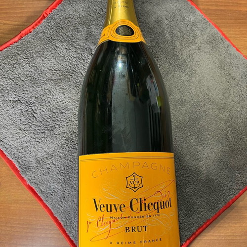 Veuve Clicquot Brut Yellow Label Champagne 3L Jeroboam like new, collectible