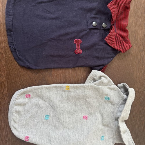 Dog clothes with collar for dogs up to 4 kg