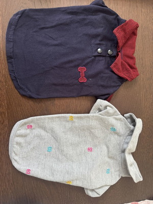 Dog clothes with collar for dogs up to 4 kg