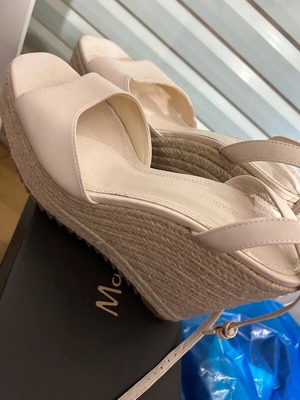 Platform shoes new, size 40