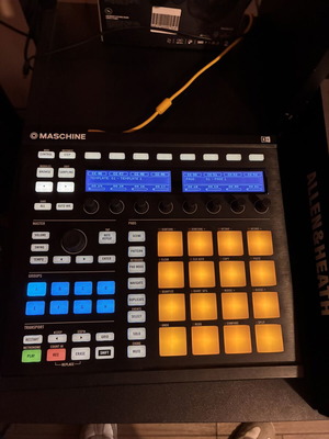 Maschine mk2 μεταχειρισμένη drum machine με καλώδιο