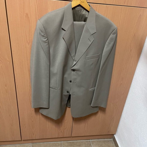 Italian men's suit like new, green, size XL