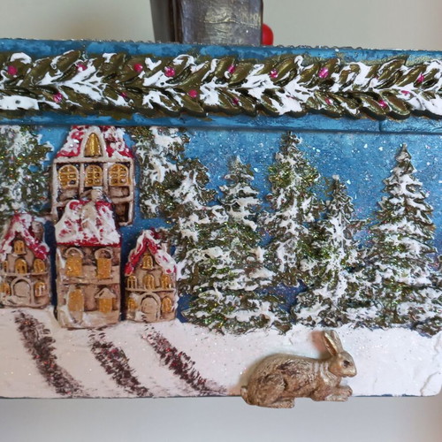 Christmas box new, paper with festive atmosphere