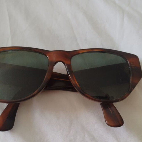 Ray Ban Cabarello vintage sunglasses used, brown frame, green lenses