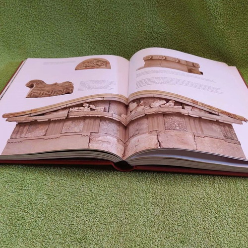 The Archaeological Museum of Olympia book like new, history