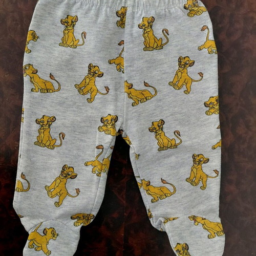 Hakuna Matata baby set like new