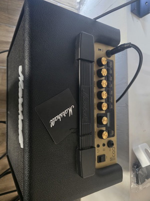 Marshall CODE 25 guitar amplifier like new