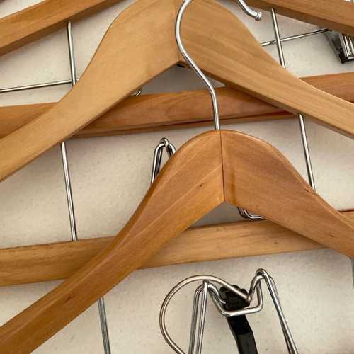 Set of 40 hangers, 5 wooden, 5 rotating, 30 slim