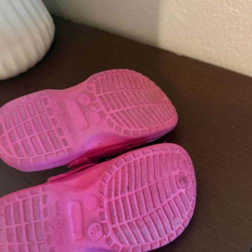Children's pink winter slippers with fur lining